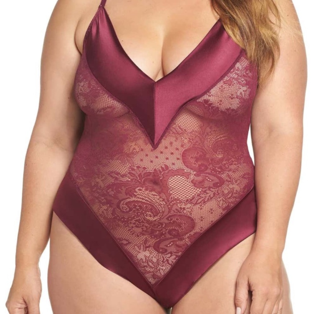 Lace Satin Trim Plunge Neck Teddy NWT